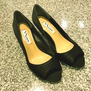 Nina 6M Black Fancy!